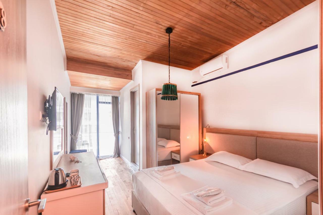 Sadafi Hotel • Სასტუმრო Სადაფი Батуми Екстериор снимка